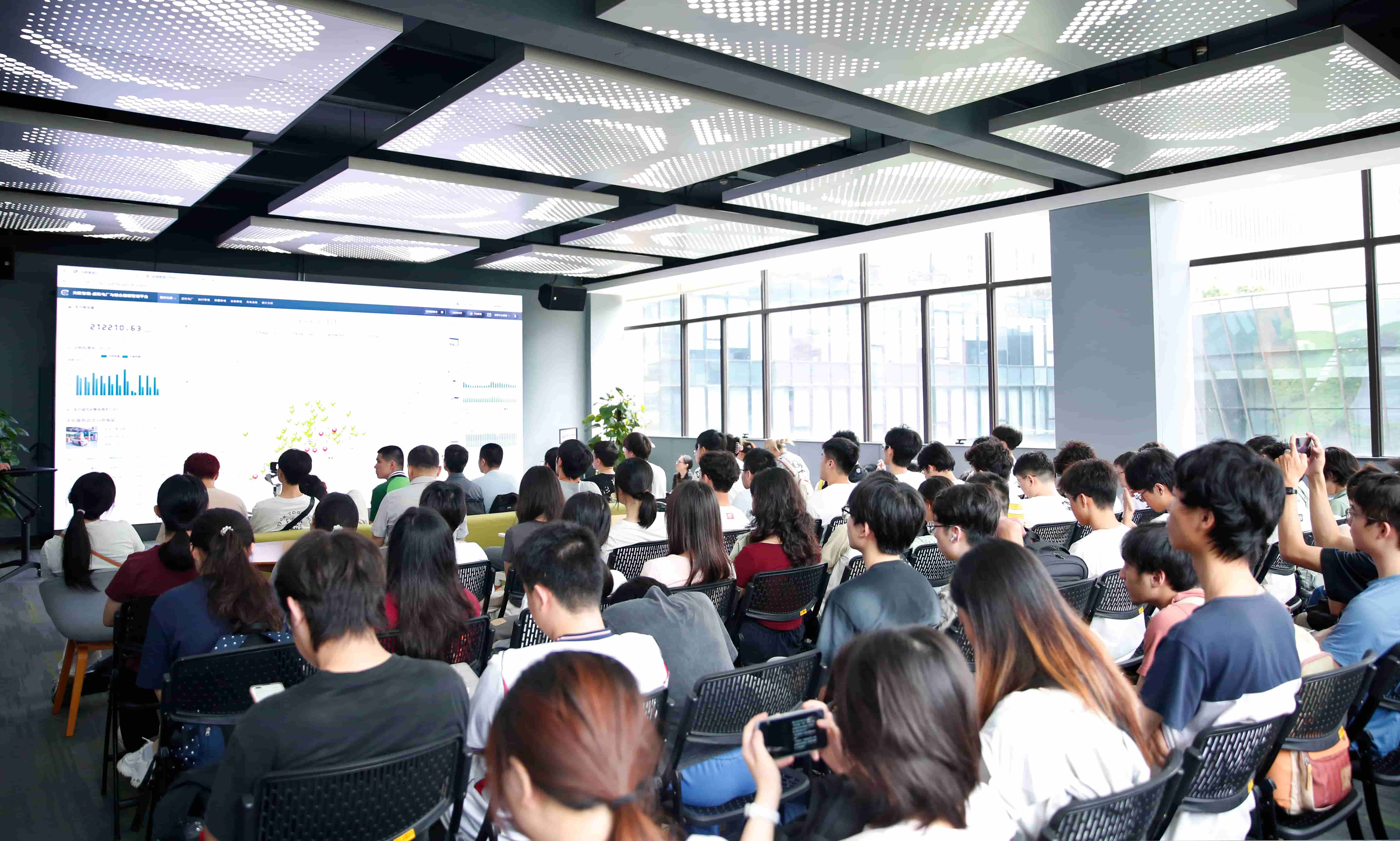 深化校企协同创新，赋能新型电力系统建设丨华南理工大学师生走进bbin宝盈电气开展产学研交流活动